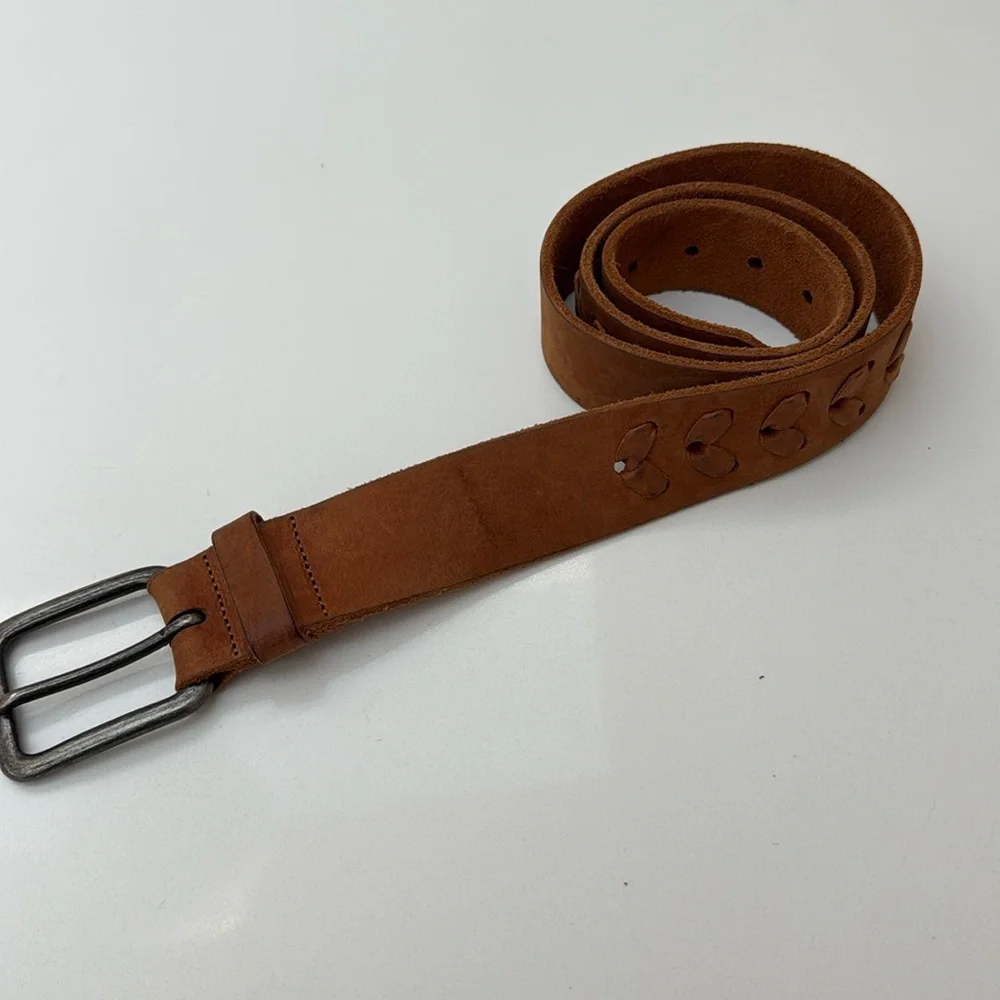 Banana Republic Camel Colored Leather Men's Belt